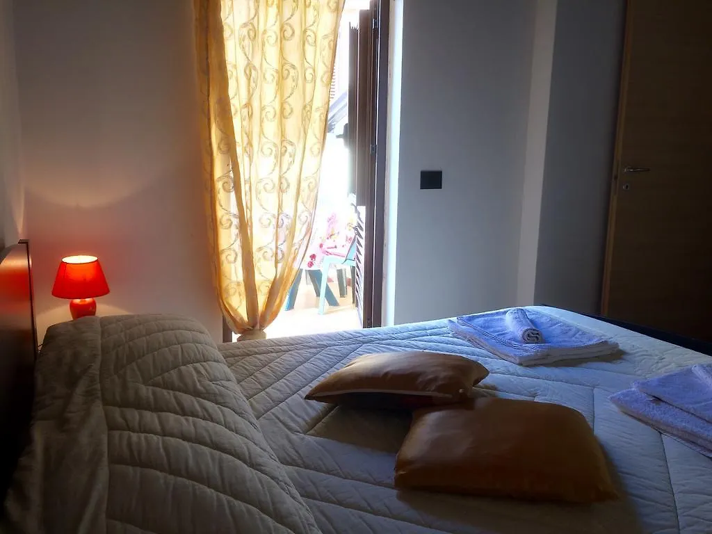 카스텔라마레델골포 Casa Longo 아파트